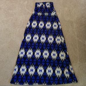 Dillard’s Maxi Skirt (medium)
